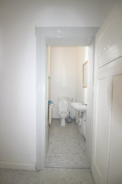 Gera Günstige Gewerbeeinheit, 98 m², EG für Büro und Praxis in ruhiger Lage von Gera-Pforten Wohnung kaufen