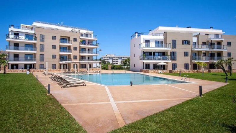 Sa Coma Appartements mit 3 Schlafzimmern, 2 Bädern, Klimaanlage, Fußbodenheizung, Tiefgaragenstellplatz und Gemeinschaftspool nur 800