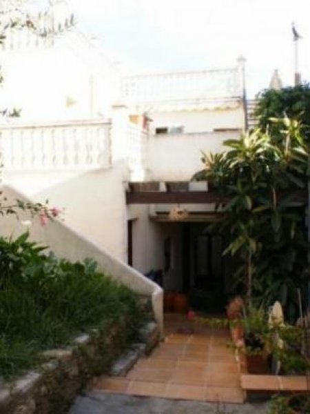 Arta Mehr als 100 jähriges Stadthaus im historischen Zentrum von Artà. Haus kaufen