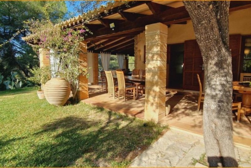 Harth-Pöllnitz Exklusive Finca bei Artà mit Gäste-Appartements, ETV-Lizenz & Infinity Pool Haus kaufen