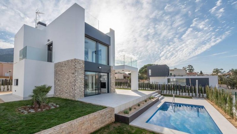Colonia de Sant Pere Luxus-Villen mit 3 Schlafzimmern, Dachterrasse, Meerblick und Privatpool nur 500 m vom Meer Haus kaufen