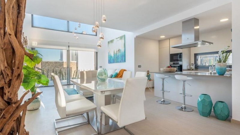 Colonia de Sant Pere Luxus-Villen mit 3 Schlafzimmern, Dachterrasse, Meerblick und Privatpool nur 500 m vom Meer Haus kaufen