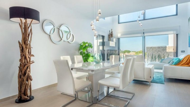 Colonia de Sant Pere NEUBAU Moderne Luxusvilla VOLL AUSGESTATTET mit Pool in TOP-Lage! Haus kaufen