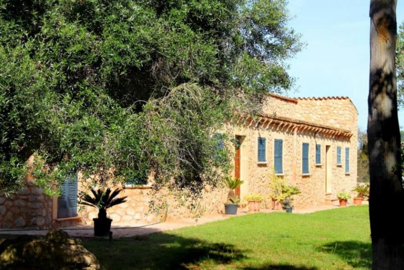 Bocka Exklusive Natursteinfinca mit Ferienlizenz in Canyamel - Mallorca Haus kaufen