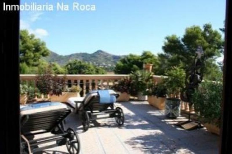 Canyamel Dieses wunderbare Chalet mit Meerblick und Indoor/Outdoor Pool befindet sich im ruhigen Villenviertel der Costa de Canyamel Haus