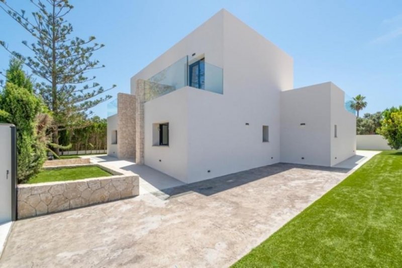 Badia Blava / Badia Gran Neue designorientierte Villa nähe Palma Haus kaufen