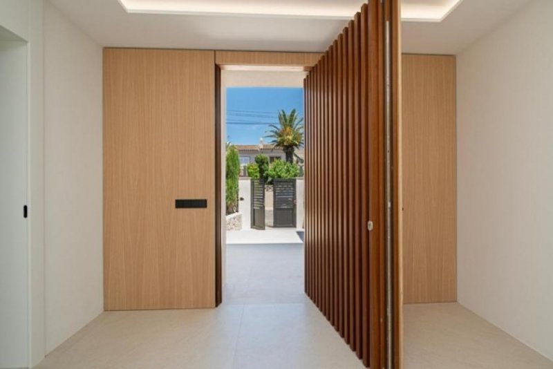 Badia Blava / Badia Gran Neue designorientierte Villa nähe Palma Haus kaufen