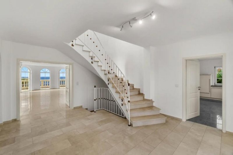 Bad Klosterlausnitz CASA SANTORINI – Mediterrane Villa in erster Meereslinie in Cala Pi Haus kaufen