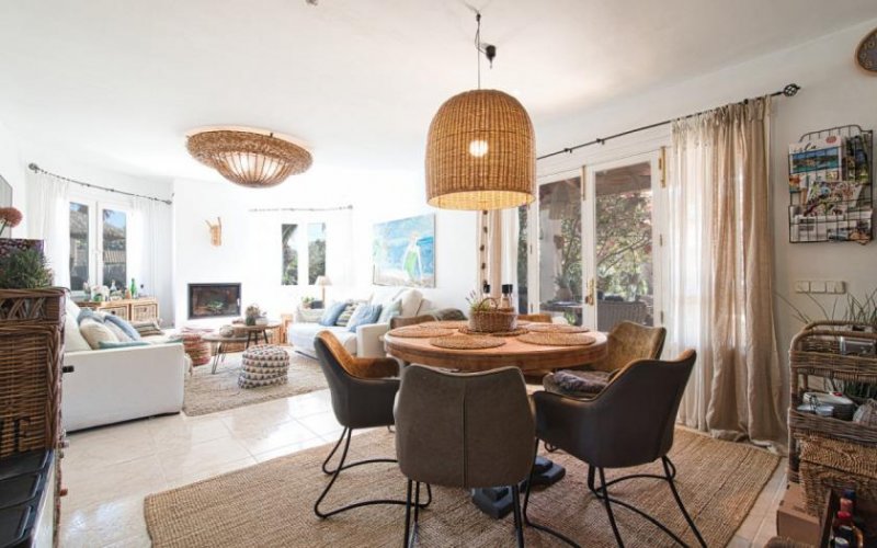 Bad Klosterlausnitz Exklusive Finca-Villa in Sa Ràpita: Mediterraner Wohntraum nahe dem Naturstrand Es Trenc Haus kaufen
