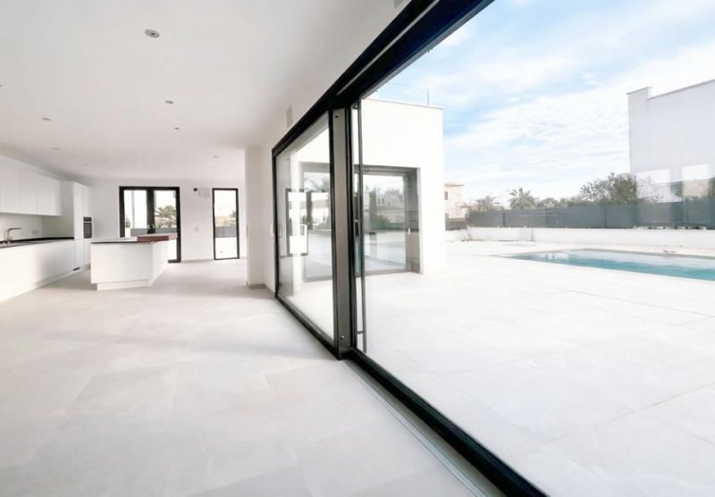 Bad Klosterlausnitz EXKLUSIVE NEUBAU-VILLA IN SA RÀPITA – DEUTSCHE BAUQUALITÄT TRIFFT AUF MODERNE MEDITERRANE LEBENSKUNST! Haus kaufen