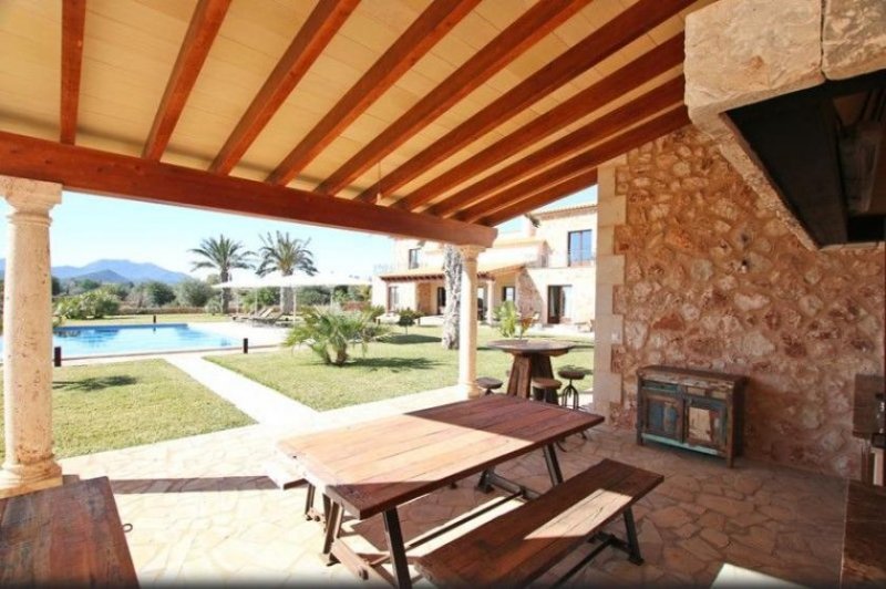 Portocolom Mediterrane Signature-Finca mit 100 m² Resort-Pool, Meerblick und absoluter Privatsphäre nahe Porto Colom Haus kaufen
