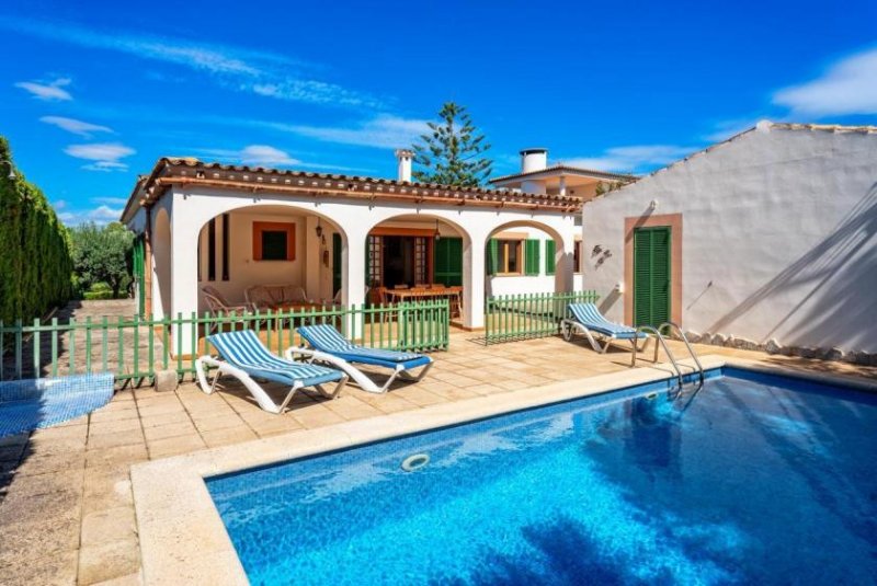 Porto Cristo Novo Mediterranes Einfamilienhaus mit Pool und Kamin in exklusiver Lage von Porto Cristo Novo - nur wenige Schritte zu Cala Anguila
