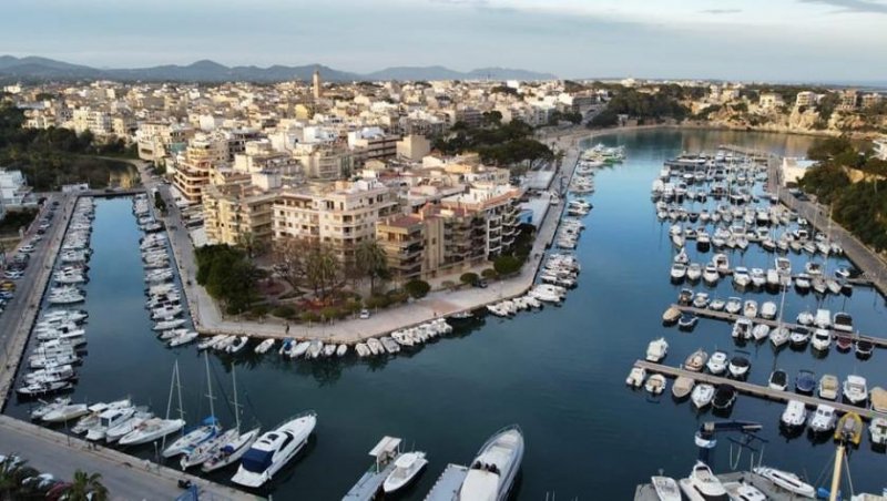 Porto Cristo Exklusive Luxusvilla mit Hafenblick in Porto Cristo - Modernes Design trifft mediterranen Charme Haus kaufen