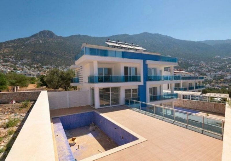Kalkan Grosses Luxus Appartement mit schönem Gemeinschaftspool in guter Lage Wohnung kaufen