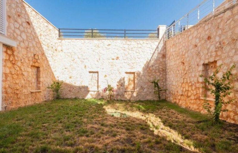 Kalkan Grosses Luxus Appartement mit schönem Gemeinschaftspool in guter Lage Wohnung kaufen