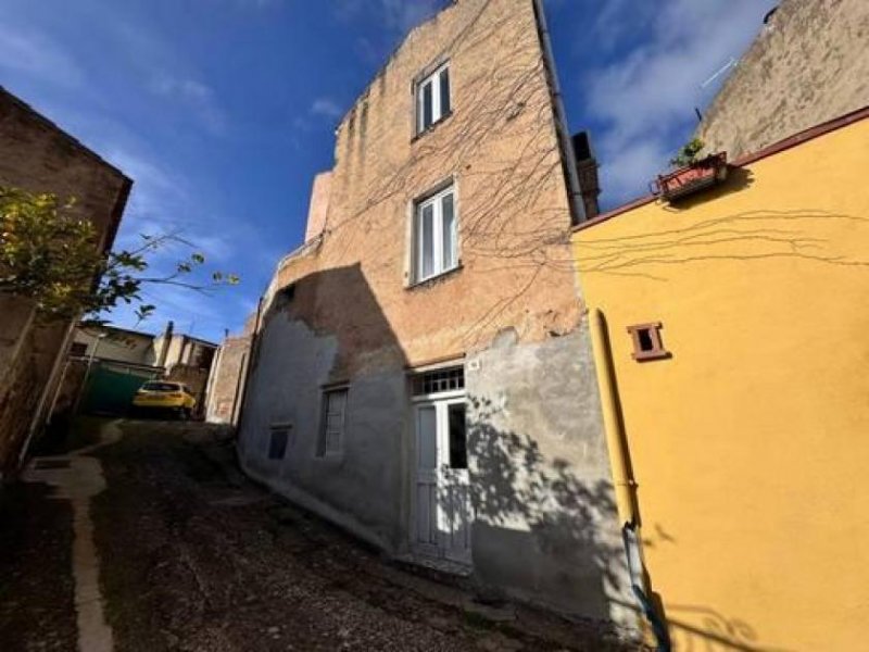 Laconi Freistehendes Haus in Laconi Haus kaufen