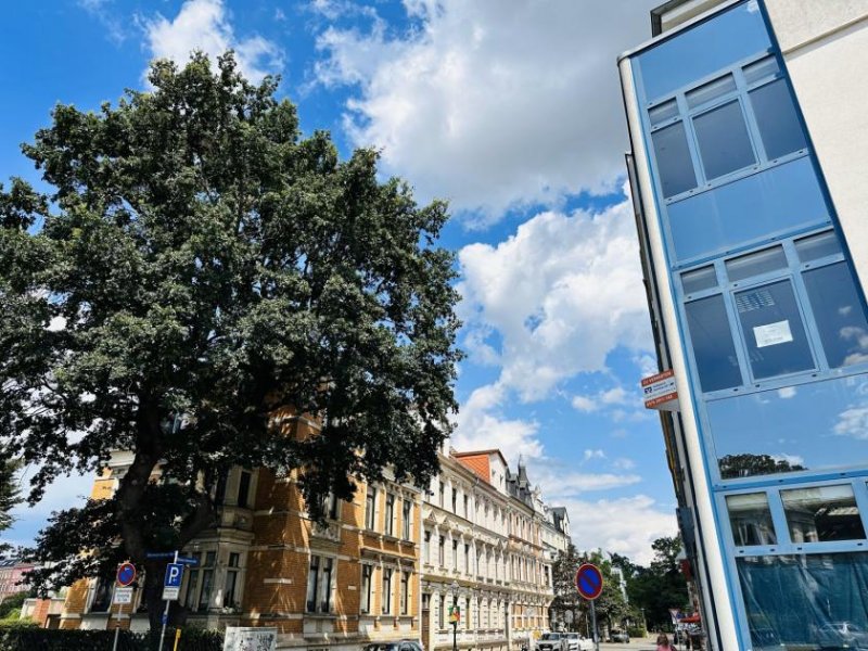 Zwickau Gut geschnittene 4-Raum-Whg. mit Balkon; Zentrumsnah, vermietet! Wohnung kaufen