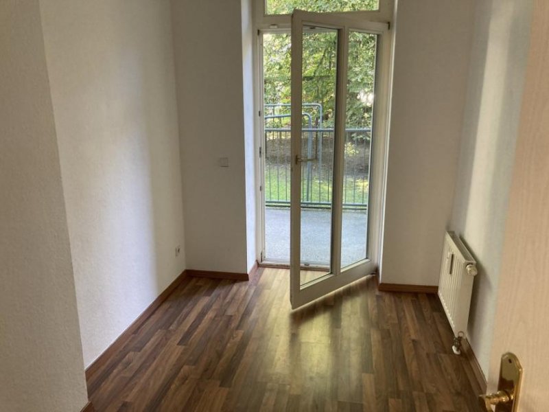 Zwickau Vermietete 3-Raum-Whg. mit Balkon in unmittelbarer Nähe zum Neumarkt! Wohnung kaufen