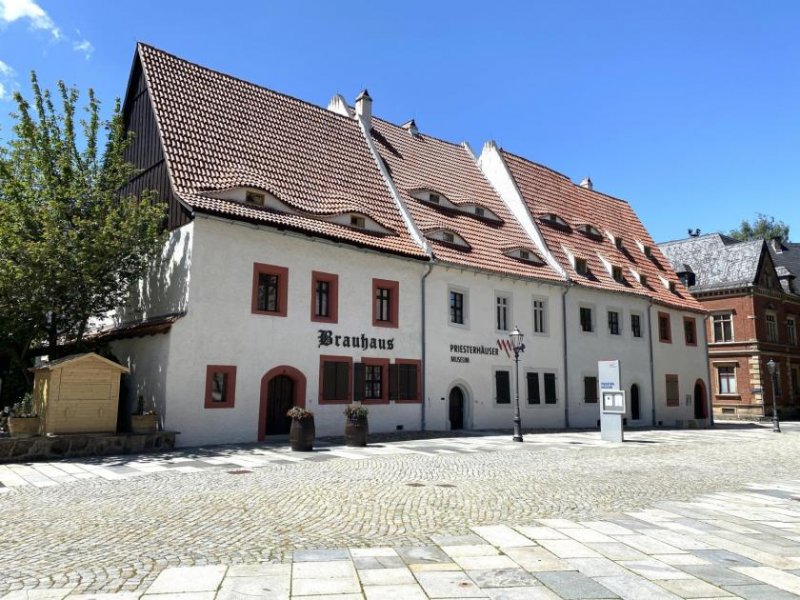 Zwickau Vermietete 4-Raum-Maisonette-WE! 2 Balkone, Stellplatz, Tageslichtbad! Wohnung kaufen