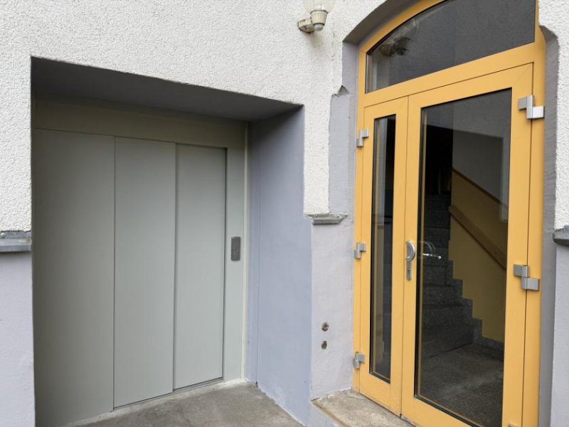 Zwickau Zentrumsnah! 1,5-Raum-Whg. mit Balkon + Fahrstuhl / rollstuhlgerecht; vermietet! Wohnung kaufen