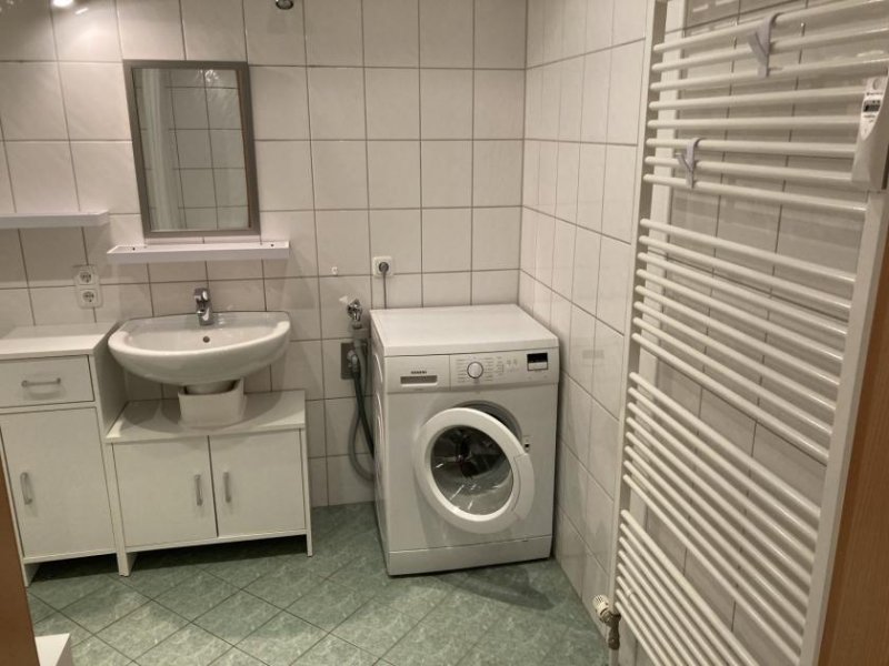 Zwickau Zentrumsnahe 1,5-Raum-Whg. mit neuwertiger EBK; Fahrstuhl / rollstuhlgerecht; Vermietet! Wohnung kaufen