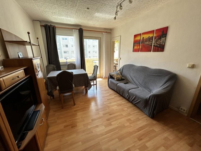 Zwickau Helle 3-Raumwhg. mit Loggia und EBK in Zwickau-Mosel! Wohnung kaufen