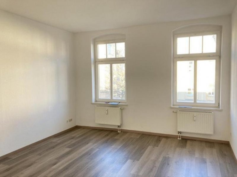 Zwickau Vermietete 2-Raumwohnung mit Balkon - historische Bausubstanz, zentrale Lage! Wohnung kaufen