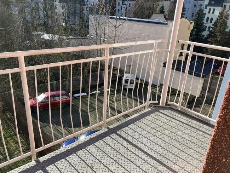 Zwickau Vermietete 2-Raumwohnung mit Balkon - historische Bausubstanz, zentrale Lage! Wohnung kaufen