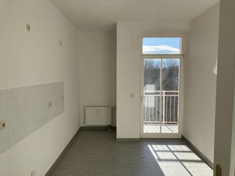 Zwickau Vermietete 2-Raumwohnung mit Balkon - historische Bausubstanz, zentrale Lage! Wohnung kaufen