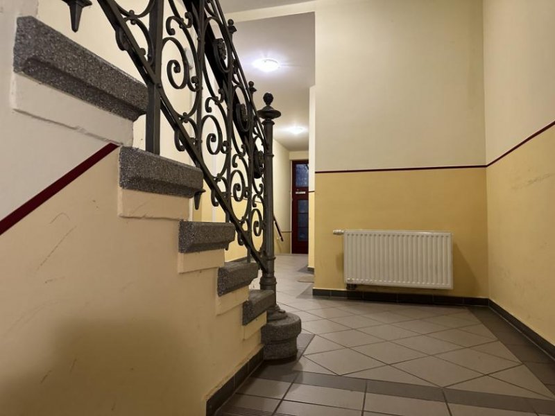 Zwickau Vermietete 2-Raumwohnung mit Balkon - historische Bausubstanz, zentrale Lage! Wohnung kaufen