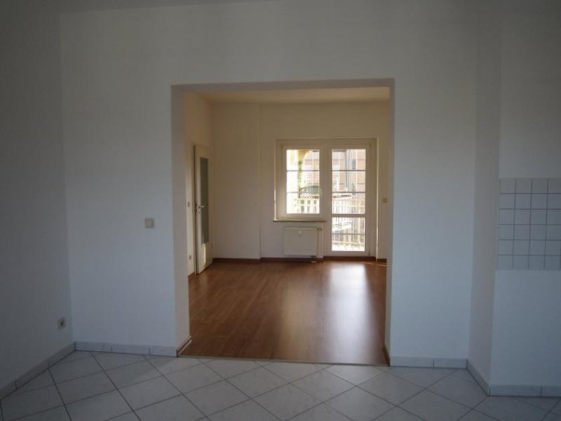 Zwickau Vermietete 2-Raumwohnung mit Balkon in Zwickau! Wohnung kaufen