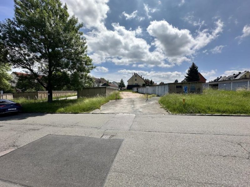 Zwickau Zwickau-Weißenborn! Baugrundstück in begehrter Lage für EFH, DHH oder Reihenhäuser, teilerschlossen Grundstück kaufen