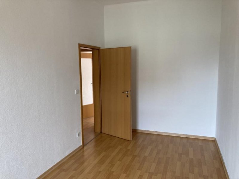 Zwickau Geräumige 2-Raum-Wohnung in Marienthal mit Balkon! Wohnung kaufen