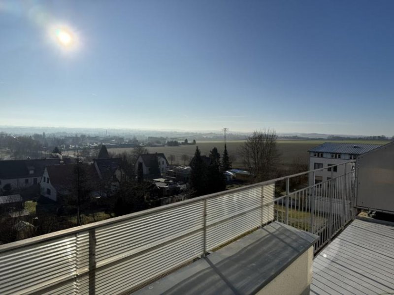 Zwickau Moderne 2-Raum-Wohnung mit großer Dachterrasse und TG-Stellplatz! Vermietet! Wohnung kaufen