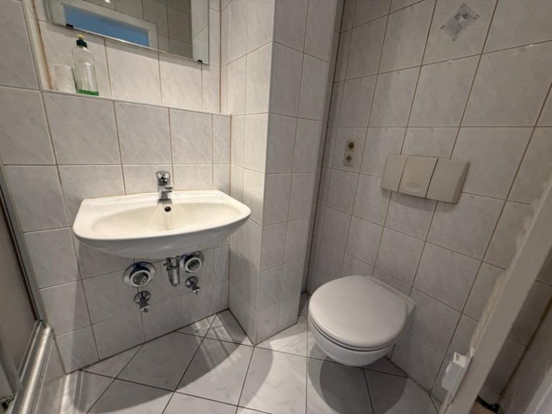 Zwickau Sanierte 1,5-Raumwohnung mit Balkon und Stellplatz in Marienthal! Wohnung kaufen