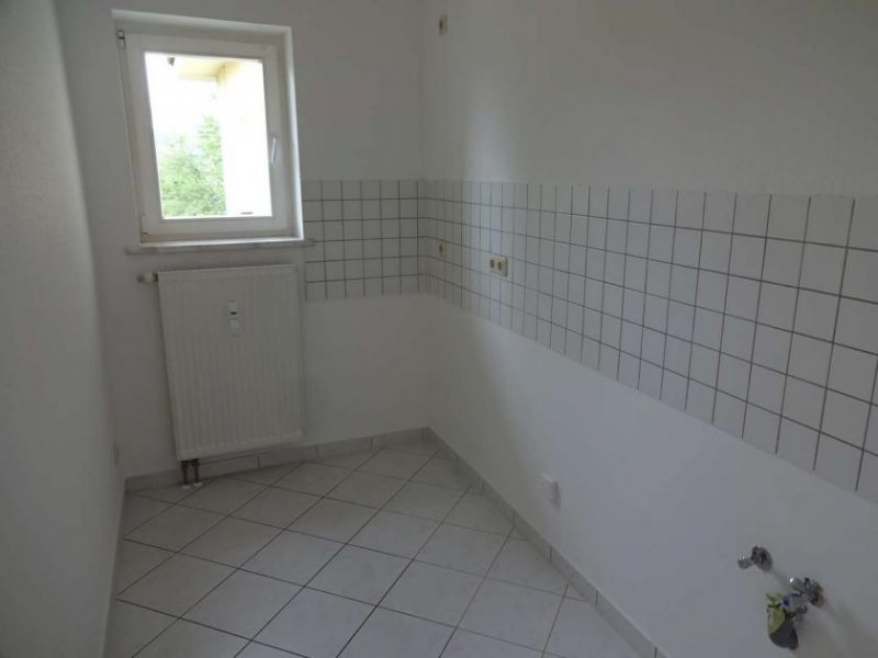 Zwickau Vermietete 2-Raum DG-Wohnung mit Balkon und Stellplatz in Marienthal! Wohnung kaufen