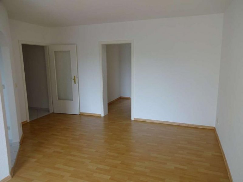 Zwickau Vermietete 2-Raum DG-Wohnung mit Balkon und Stellplatz in Marienthal! Wohnung kaufen