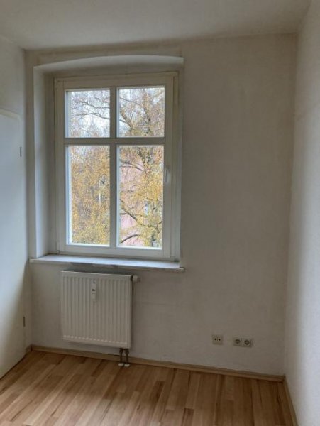 Zwickau Vermietete 2-Raum-Wohnung mit Stellplatz in Marienthal! Nähe HBK! Wohnung kaufen