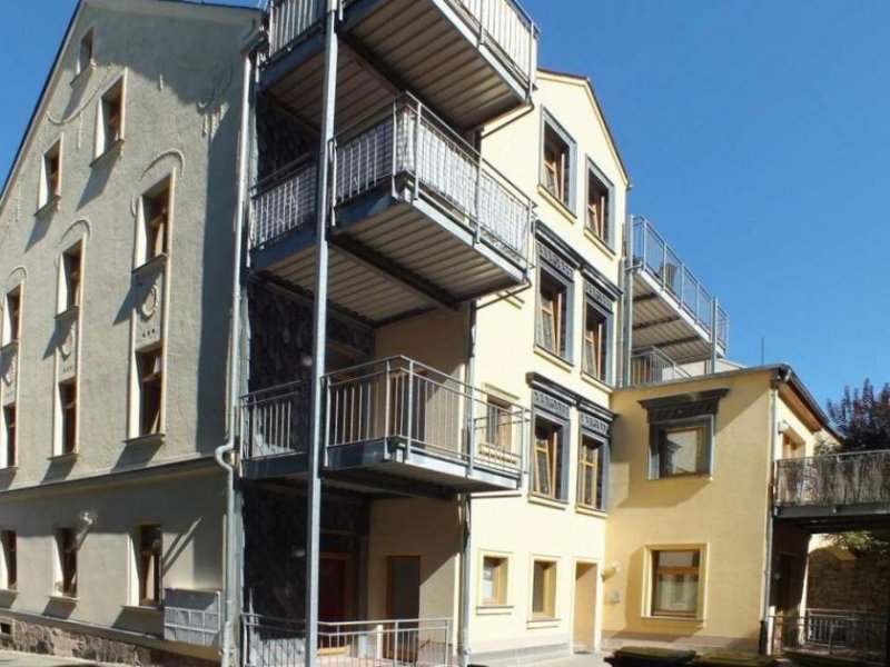 Kirchberg Ab 01.12.2025 frei! Schöne 2-Raum-Wohnung mit Balkon! Denkmalschutz! Wohnung kaufen