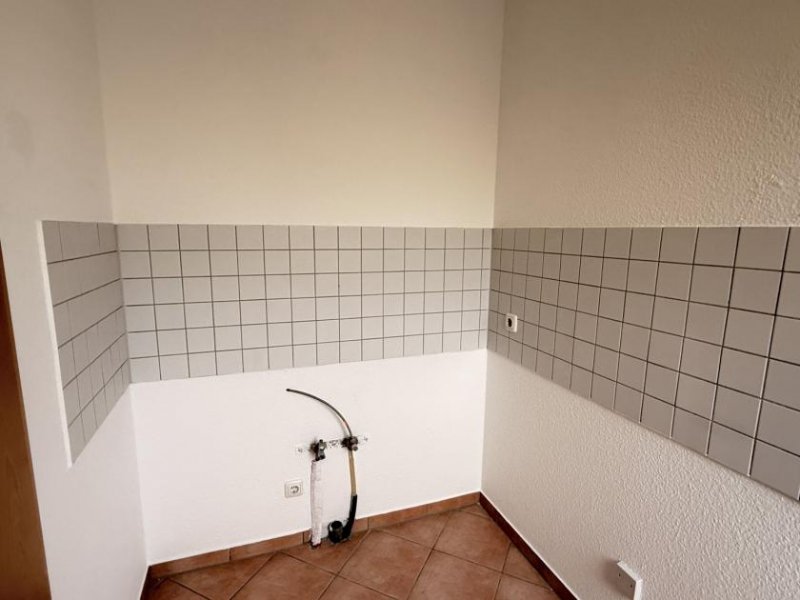 Kirchberg Modernisierte 2-Raum-Wohnung mit Balkon! Denkmalschutz! Leerstehend! Wohnung kaufen
