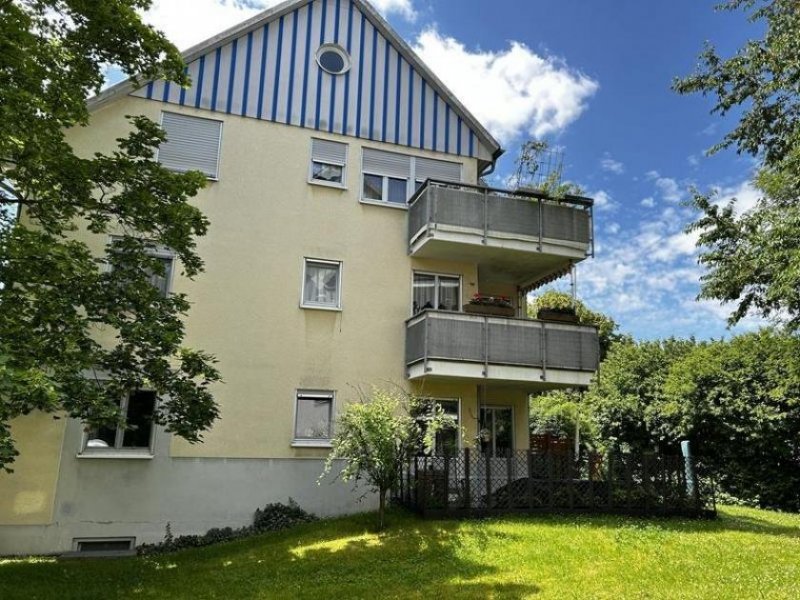 Wilkau-Haßlau Schöne 4RW im EG, idyllische Terrasse + Gartenhof + Stellpl., Tageslicht-Küche und -Bad, vermietet! Wohnung kaufen