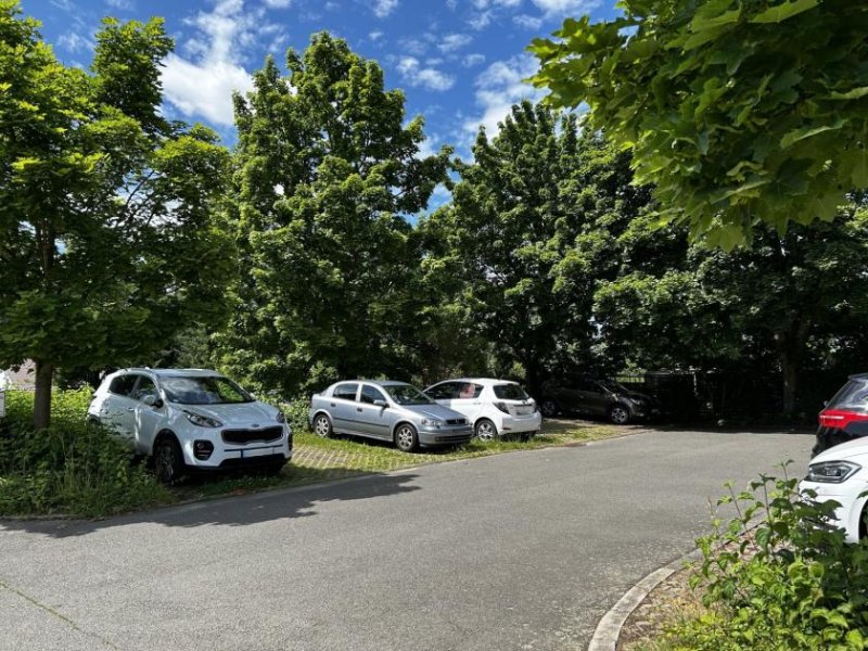 Wilkau-Haßlau Schöne 4RW im EG, idyllische Terrasse + Gartenhof + Stellpl., Tageslicht-Küche und -Bad, vermietet! Wohnung kaufen