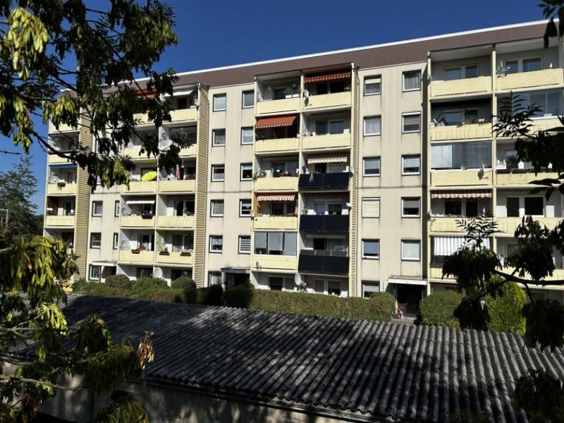 Mülsen Modernisierte 3-Raum-Wohnung im 1. OG, Balkon u. Stellplatz Wohnung kaufen