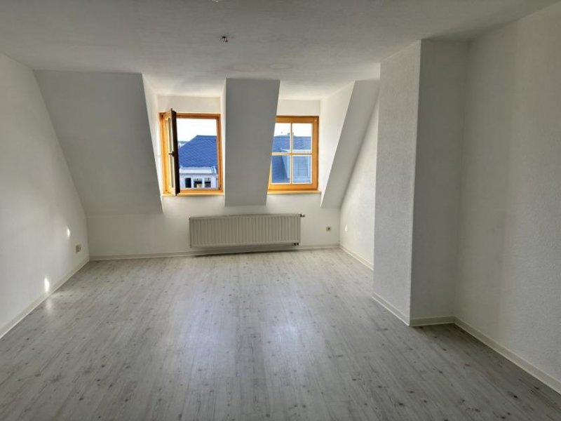 Auerbach/Vogtland Helle 3-Raumwhg. (opt. 4 Raum) mit 2 Stpl. & Tageslichtbad in Auerbach/V.! Wohnung kaufen