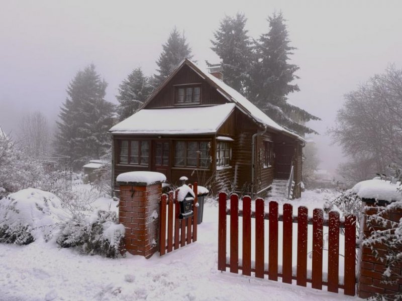 Muldenhammer Sanierungsbedürftiges, unberäumtes Ferienhaus mit Garten und Stellplatz in ruhiger Lage! Haus kaufen