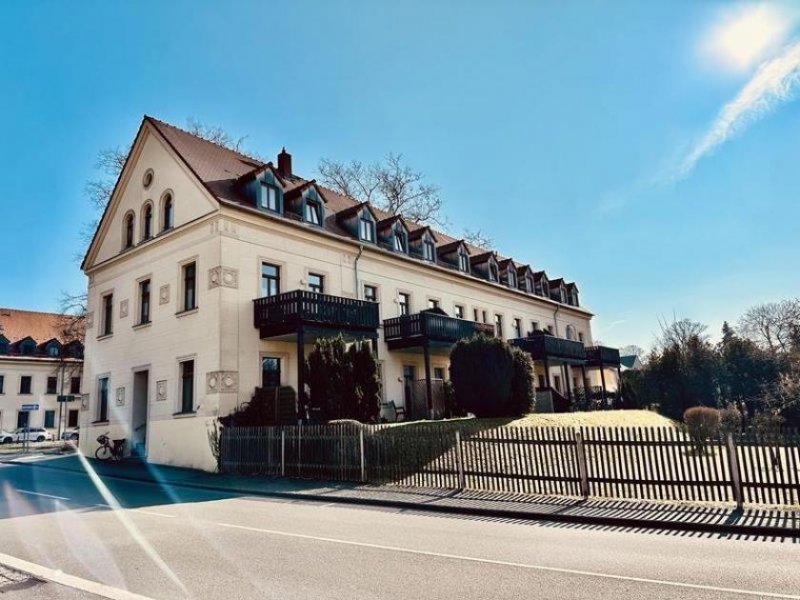 Glauchau Historisches Villenviertel! Bezugsfertige Apartment-WE (OG) mit EBK, Tageslicht-Bad und Stellplatz. Wohnung kaufen