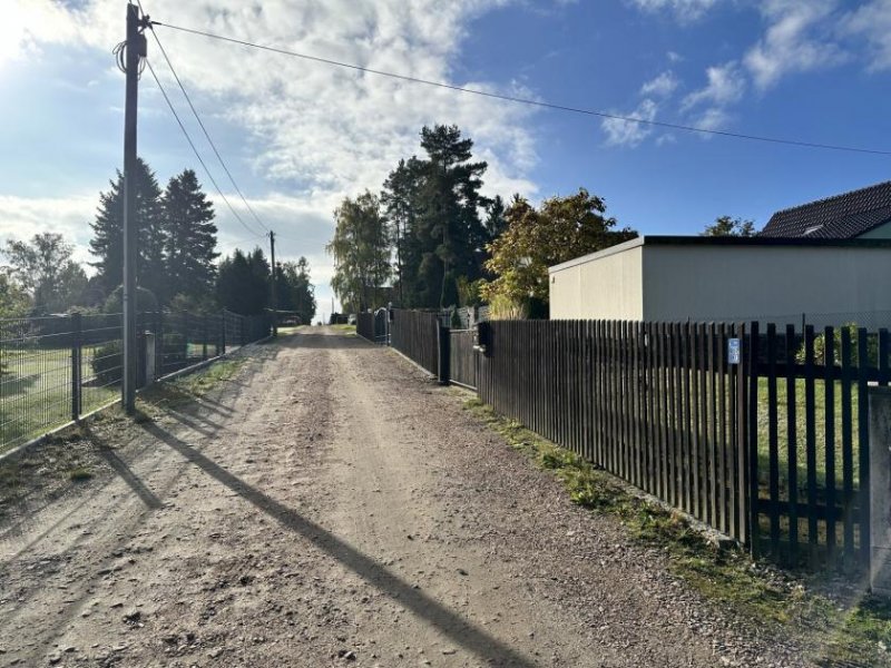 Werdau Großzügiges Baugrundstück, begehrte Lage, ohne Bauträgerbindung - in Leubnitz-Forst! Grundstück kaufen