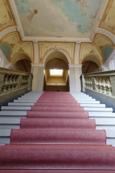 Werdau Topsaniertes und vollvermietetes Renditeobjekt in guter Lage mit Park, Garagen und Stellplätzen! Gewerbe kaufen