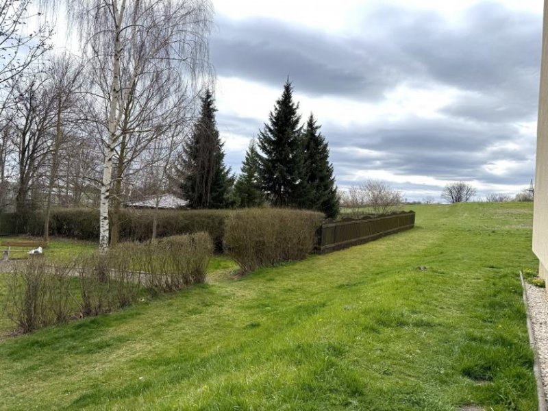 Werdau Vermietete 2-RWE im 2. OG mit Balkon, Stpl. und Tageslicht-Bad! Unmittelbare Nähe zur Talsperre! Wohnung kaufen