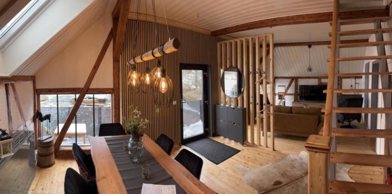 Langenbernsdorf Einzigartiges Anwesen mit Wohnhaus, Gewerbeflächen, Ferienwohnungen und großem Naturareal! Haus kaufen